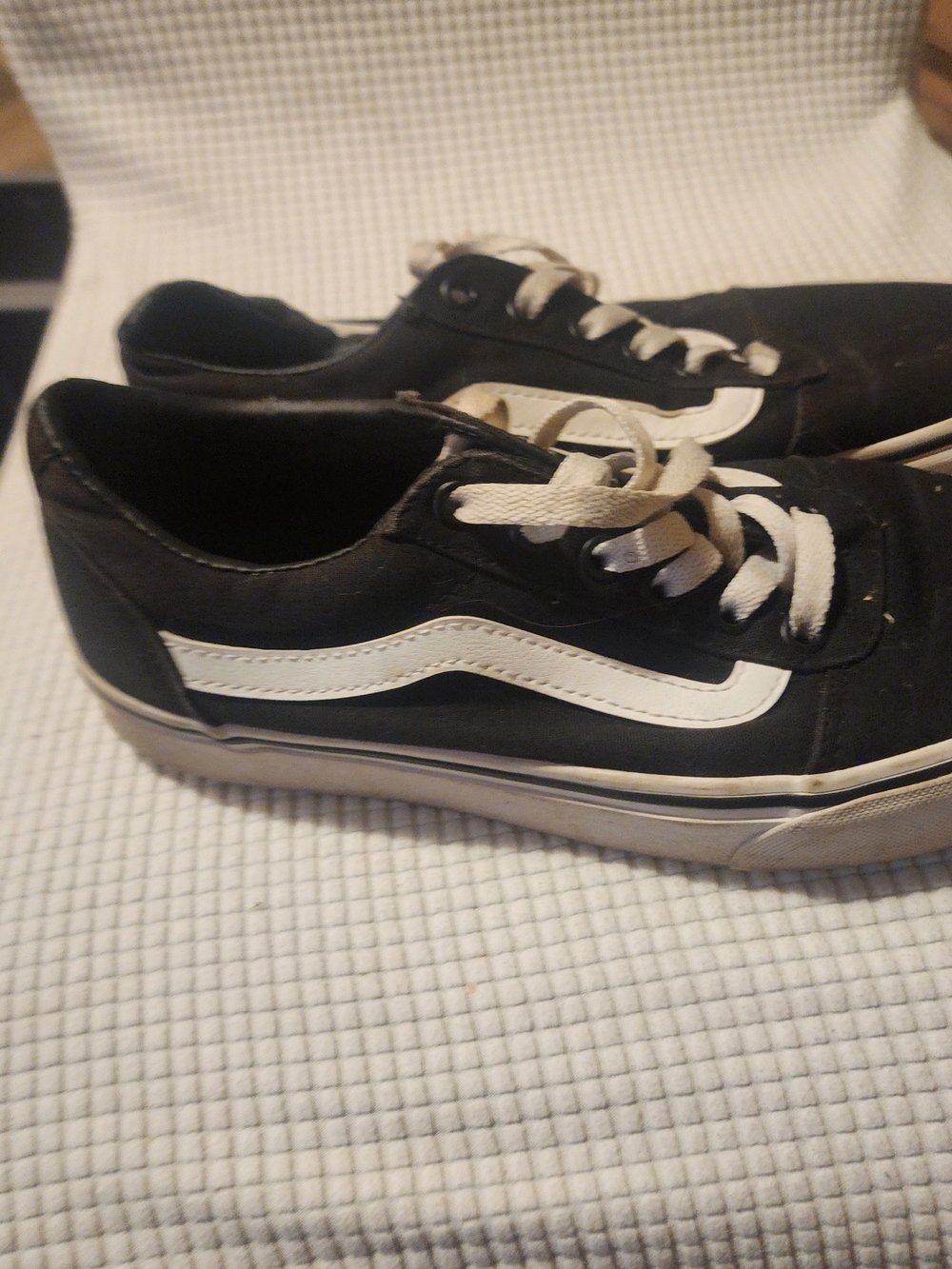 Vans Black Low-Top Sneakers with White Side Stripe Size 8.5 Woman